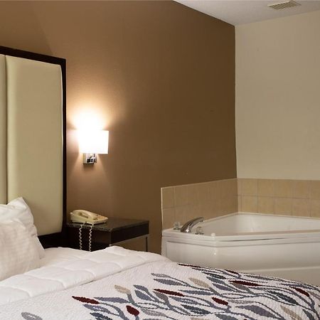 Blisspoint Inn & Suites 马里恩 外观 照片