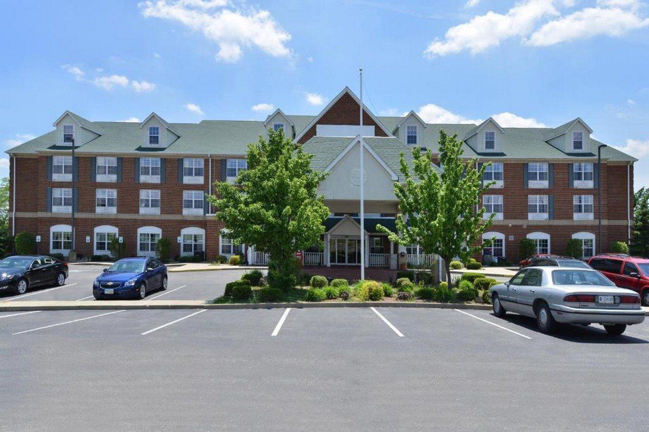 Blisspoint Inn & Suites 马里恩 外观 照片
