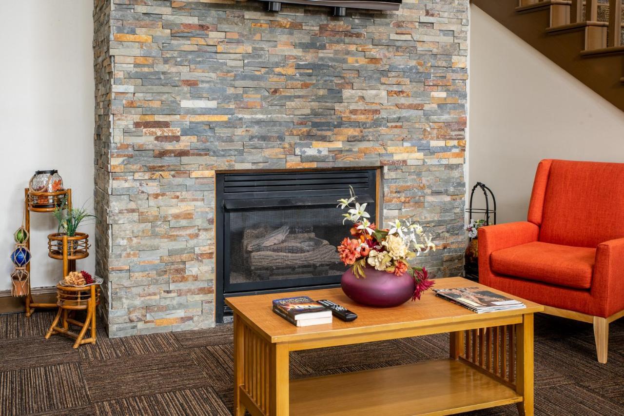 Blisspoint Inn & Suites 马里恩 外观 照片