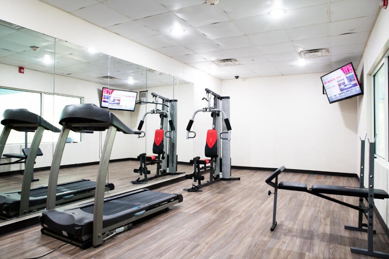Blisspoint Inn & Suites 马里恩 外观 照片