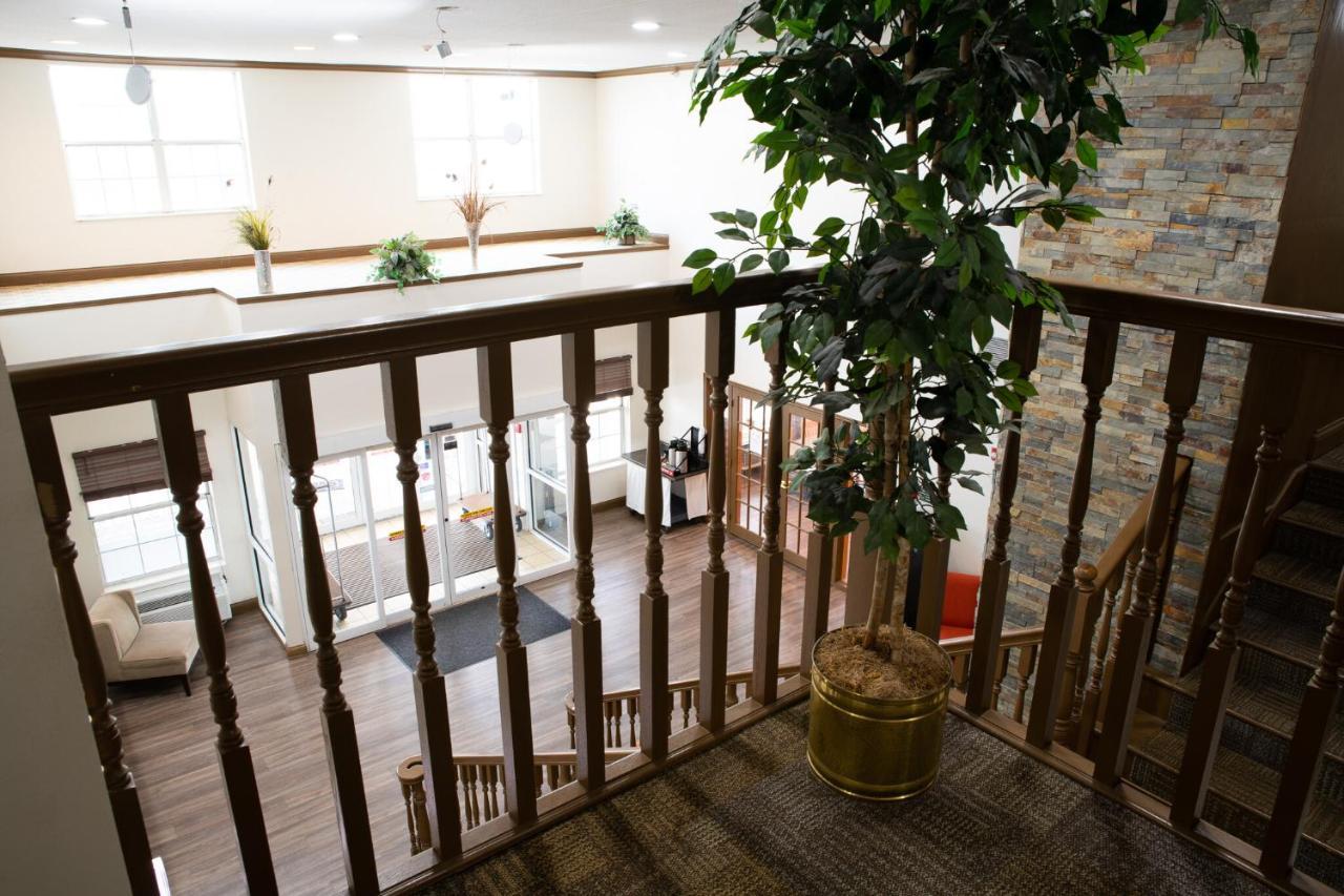 Blisspoint Inn & Suites 马里恩 外观 照片
