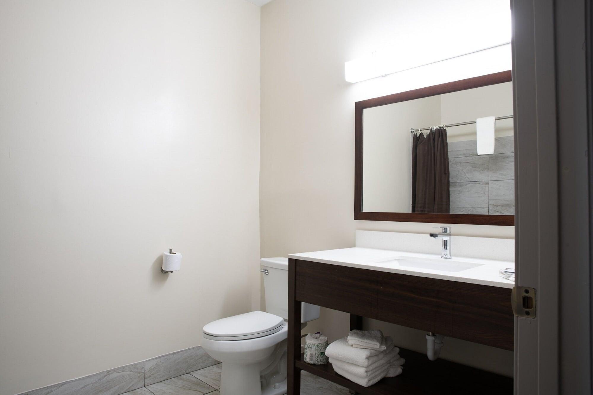 Blisspoint Inn & Suites 马里恩 外观 照片