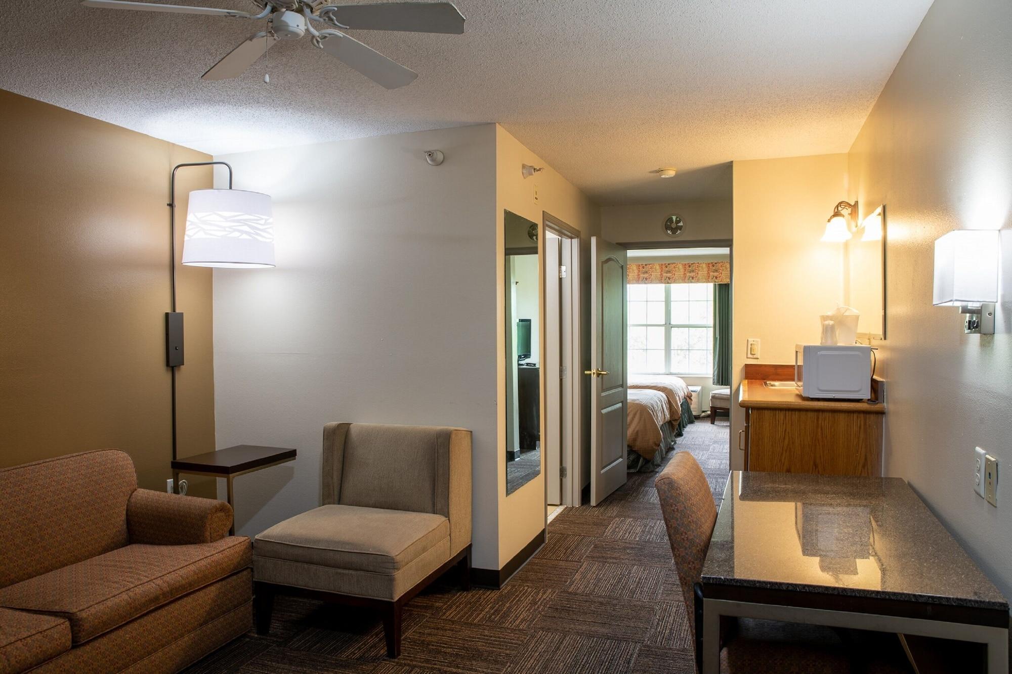 Blisspoint Inn & Suites 马里恩 外观 照片