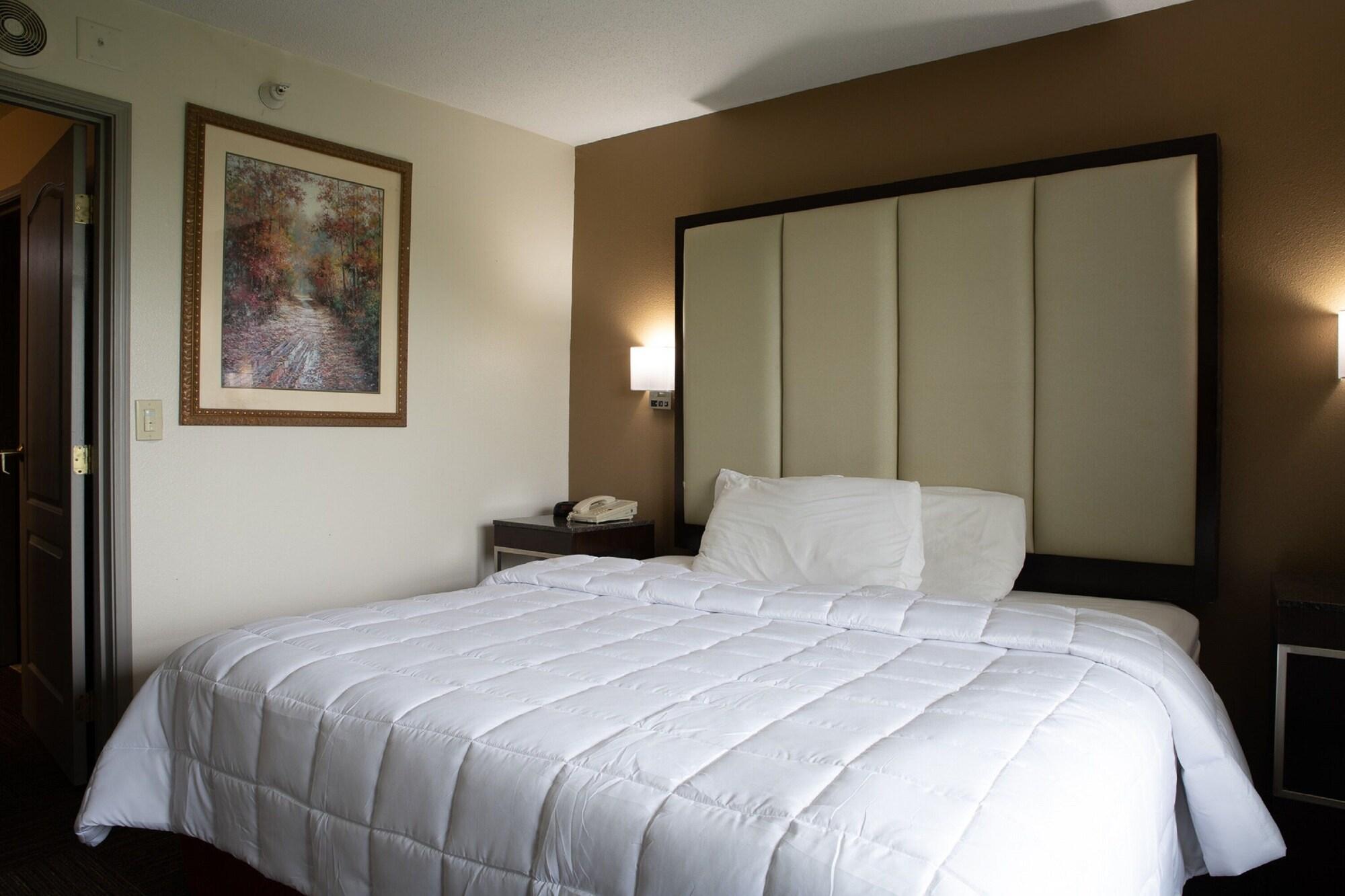 Blisspoint Inn & Suites 马里恩 外观 照片