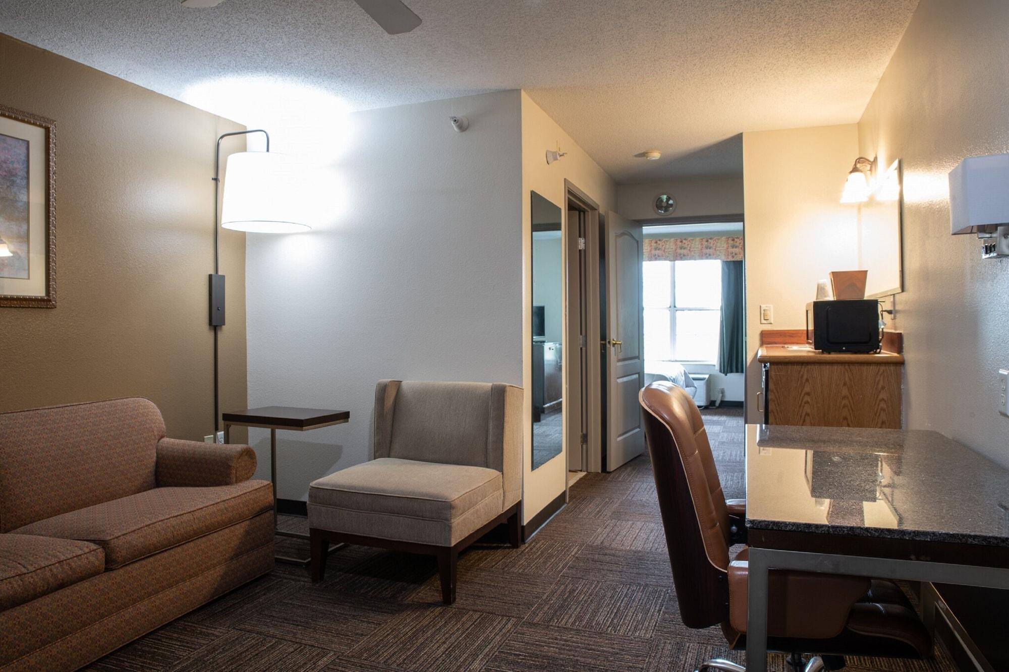 Blisspoint Inn & Suites 马里恩 外观 照片