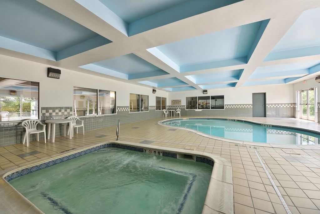 Blisspoint Inn & Suites 马里恩 设施 照片