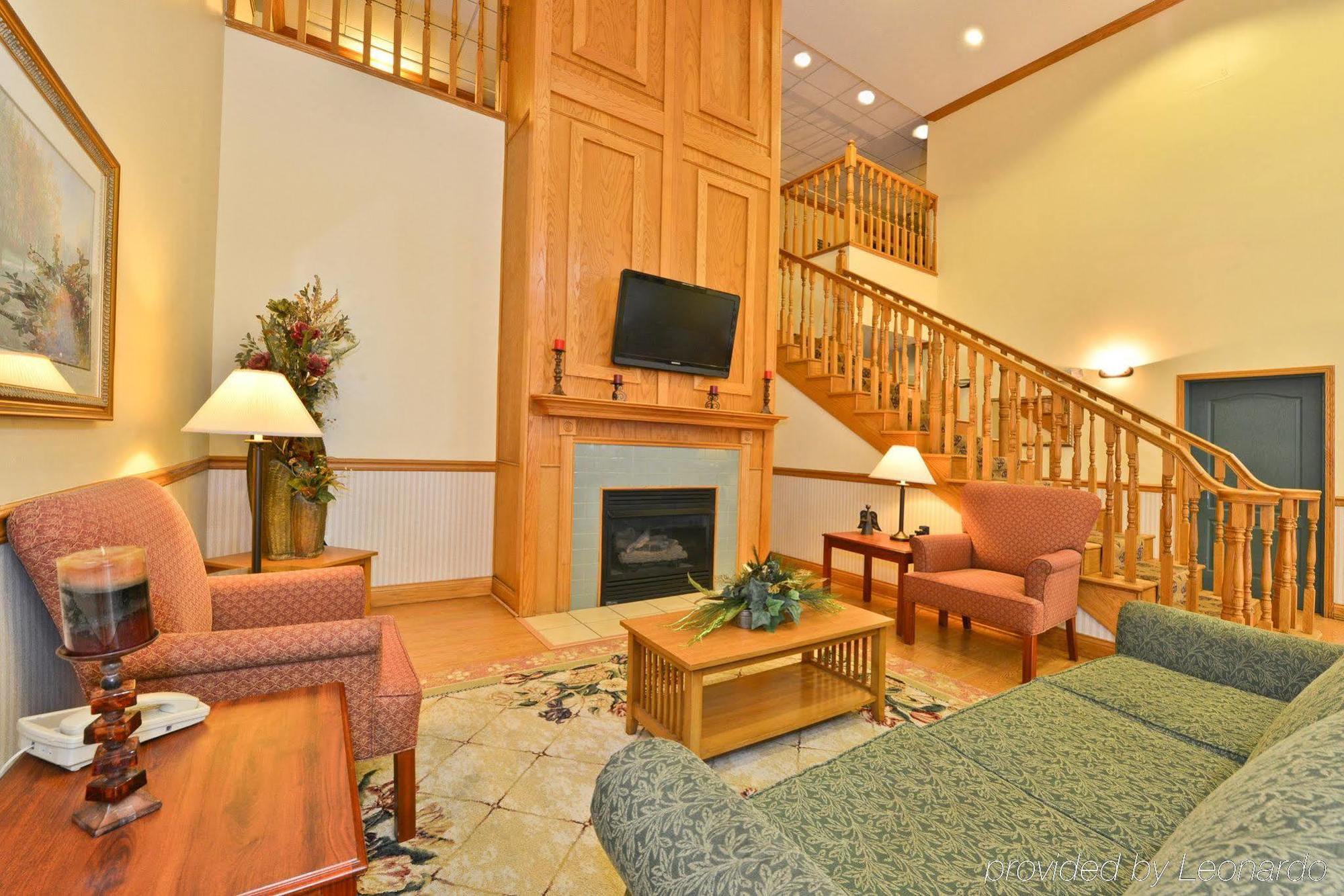 Blisspoint Inn & Suites 马里恩 外观 照片